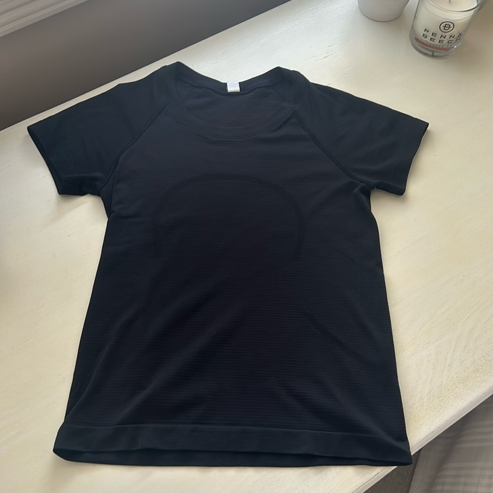 Lululemon swiftly tech